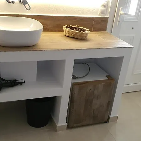 Maya Apartment *